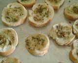 Foto del paso 2 de la receta: Tostaditos saborizados 🍞😋 y mini pizzitas 🍕