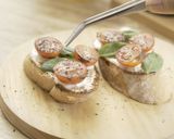 Foto langkah ke 4 dari resep Easy Bruschetta.