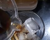 Foto langkah ke 4 dari resep Kopi Susu Gula Aren Regal.