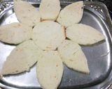 A picture of step 5 of 🌻Sun Flowers Sandwich🌻.