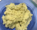 Foto langkah ke 4 dari resep Chicken steak blackpepper sauce w/mashed potato.