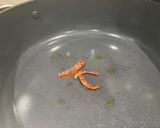 A picture of step 2 of Pad Kee Mao - Drunken Noodles.