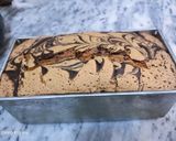 A picture of step 3 of Marble tea cake.