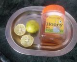 A picture of step 1 of Lemon juice.