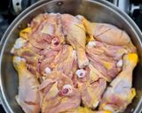 Foto del paso 3 de la receta: Pollo a la mantequilla acompañado con ensalada rusa