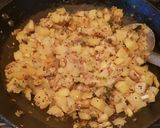 A picture of step 5 of Raw banana Potato podimas.