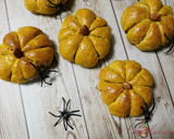 Foto del paso 11 de la receta: Panecillos especiados de calabaza rellenos de queso