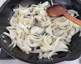 Foto del paso 1 de la receta: Guisado de pollo