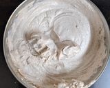 चॉकलेट कप केक (chocolate cupcake recipe in marathi) रेसिपी स्टेप 3 फोटो
