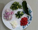 Foto langkah ke 1 dari resep Tumis brokoli wortel.