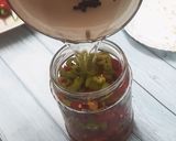 A picture of step 4 of Pickled Chillies.