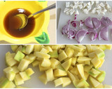 Foto del paso 2 de la receta: Ensalada de mango con vinagreta de miel