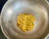 A picture of step 2 of Baked masala mathri.