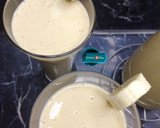 A picture of step 2 of Banana Smoothie.