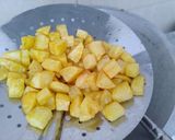 Foto langkah ke 3 dari resep Sambal Goreng Kentang Hati 2 versi.