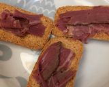 Foto del paso 1 de la receta: Canapés de Pastrami