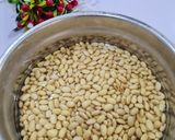 A picture of step 1 of Soy milk.