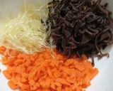 Hình bước làm 2 của món Mực dồn thịt chiên