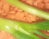 Foto langkah ke 2 dari resep Lumpia isi Rogut Ayam sayur.