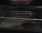 A picture of step 7 of Lumpur cheese cake.