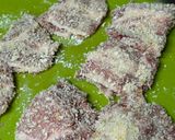 A picture of step 2 of Cheese Tonkatsu.