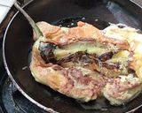 Foto langkah ke 3 dari resep Terong Bakar Telur Dadar.