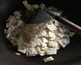 Foto langkah ke 2 dari resep Kulit pangsit bumbu rujak.