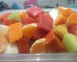Foto langkah ke 1 dari resep Salad Buah Segar.