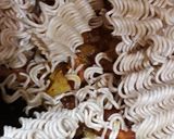 A picture of step 2 of Masala aata noodles.