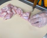 Foto del paso 1 de la receta: Karaage, pollo frito estilo japonés(唐揚げ)