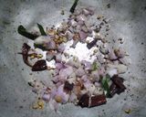 முருங்கைக் கீரை பொரியல் (Murunkai keerai poriyal recipe in tamil) ரெசிபி ஸ்டேப் 2 புகைப்படம்