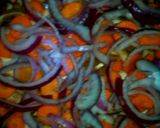 Foto del paso 11 de la receta: Pizza 3 quesos con vegetales mediana