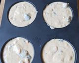 Une image de l'étape 1 de Muffins au skyr, thon et olives noires.