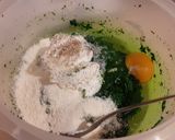Foto del passaggio 2 della ricetta Involtini di pasta fillo con ricotta,mozzarella e cimammarelle