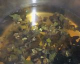 A picture of step 3 of Cinnamon green tea.