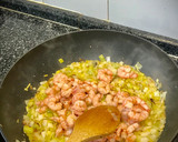 Foto del paso 4 de la receta: Spaghetti de calabacín con gambas