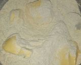 A picture of step 4 of Naked lemon cake.