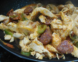 Foto del paso 6 de la receta: Espaguetis con pollo y chorizo