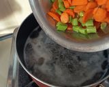 Foto langkah ke 4 dari resep Sup Bola Daging.