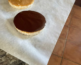 Foto del paso 3 de la receta: Tortas de arroz con chocolate y crema de cacahuete