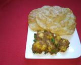 লুচি আর আলুর দম রেসিপির ধাপ 10 ছবি