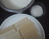 A picture of step 1 of ❤VANILLA WAFER MILK SHAKE❤.