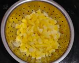 A picture of step 2 of Sabudana Khichadi.