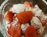 A picture of step 3 of My Double Strawberry Yogurt Surprise. 😁.