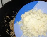 A picture of step 2 of Mixed veg paratha.