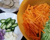 Foto langkah ke 1 dari resep Tumis Buncis Wortel Bakso.