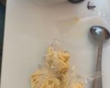 Hình bước làm 2 của món Mochi nhân kem xoài siêu dễ!