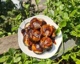 Hình bước làm 2 của món Đậu hũ non cuộn rong biển sốt Teriyaki 🍙
