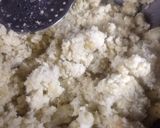 A picture of step 2 of Mawa gujiya.