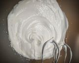 Cseresznyés piskóta 🍒 recept fázis 2 fotója